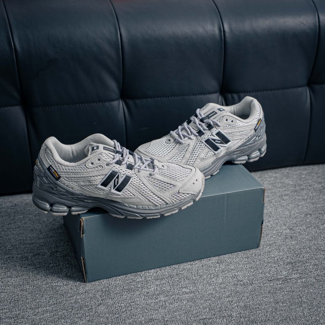 New Balance Sneakers-347