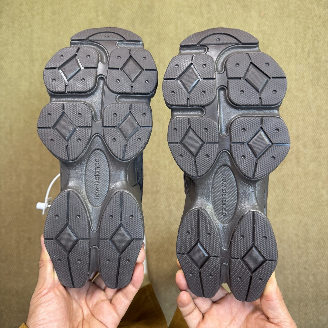 New Balance Sneakers-281