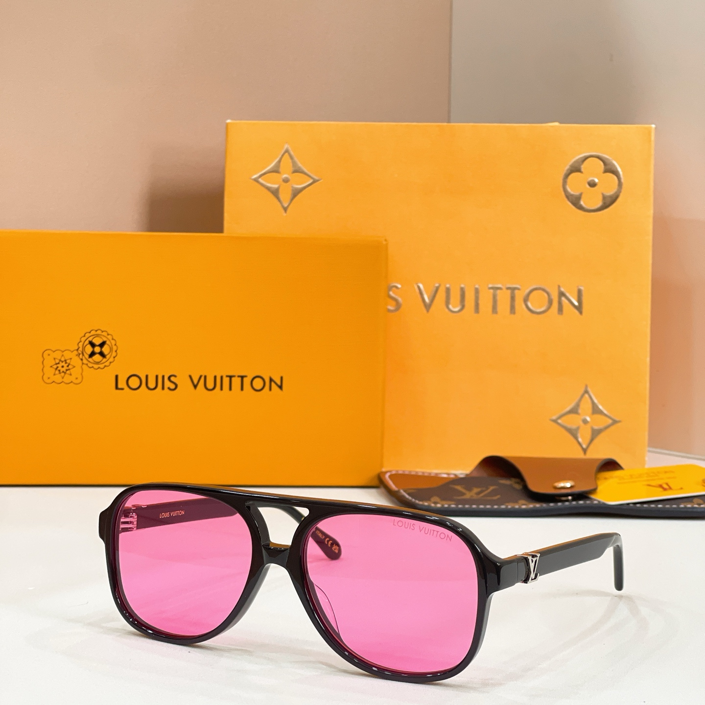 LV glasses-43