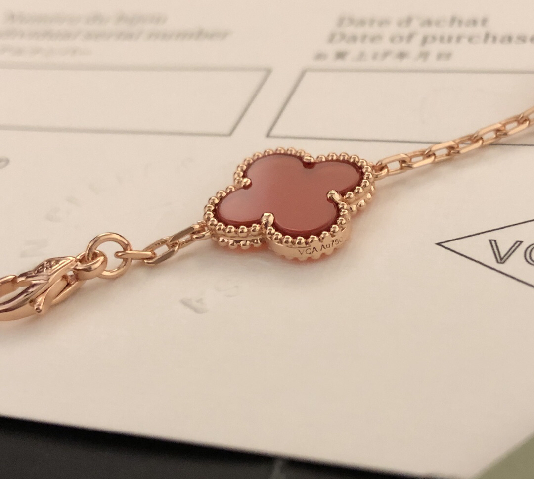 Van Cleef & Arpels Bracelet-34