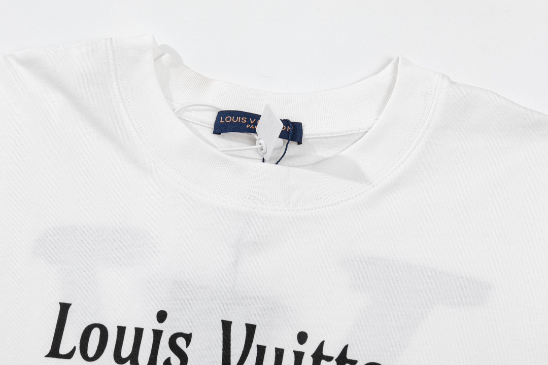 LV clothing-176