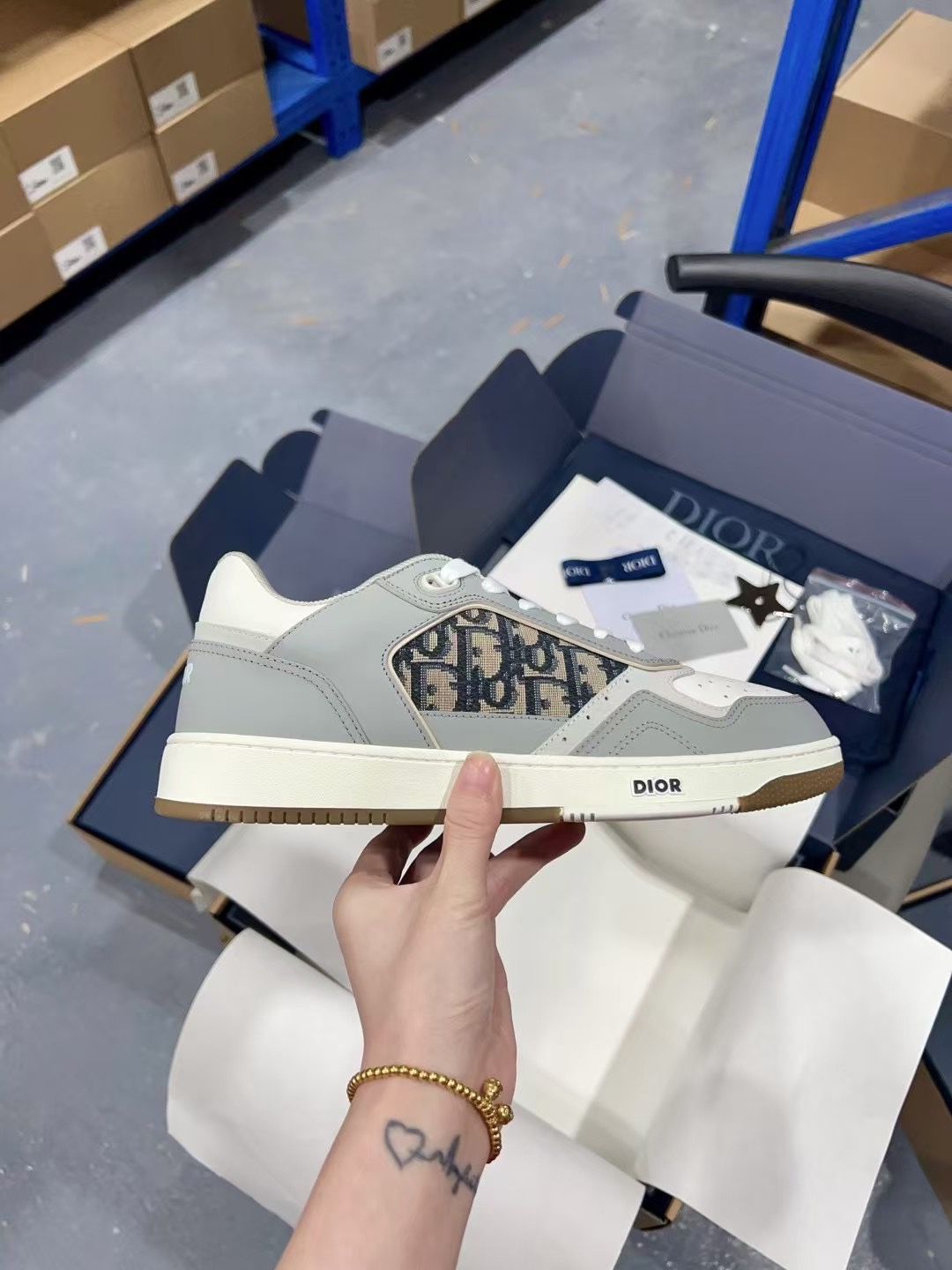 Dior Sneakers-19