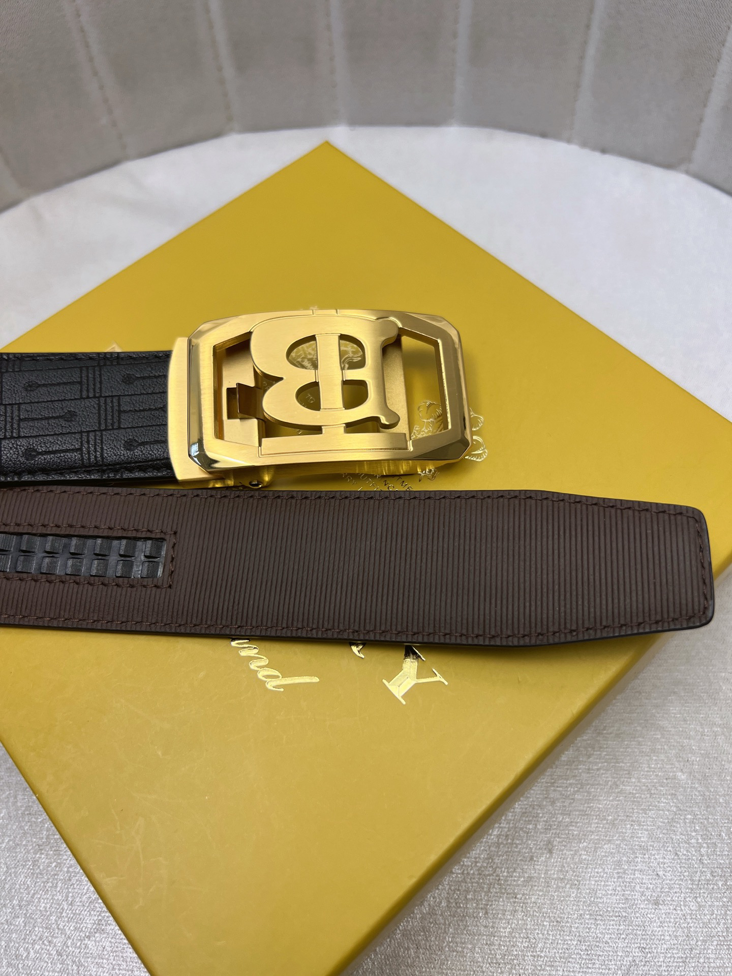 Burberry belt-83