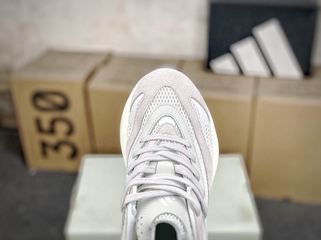 Adidas Sneakers-250