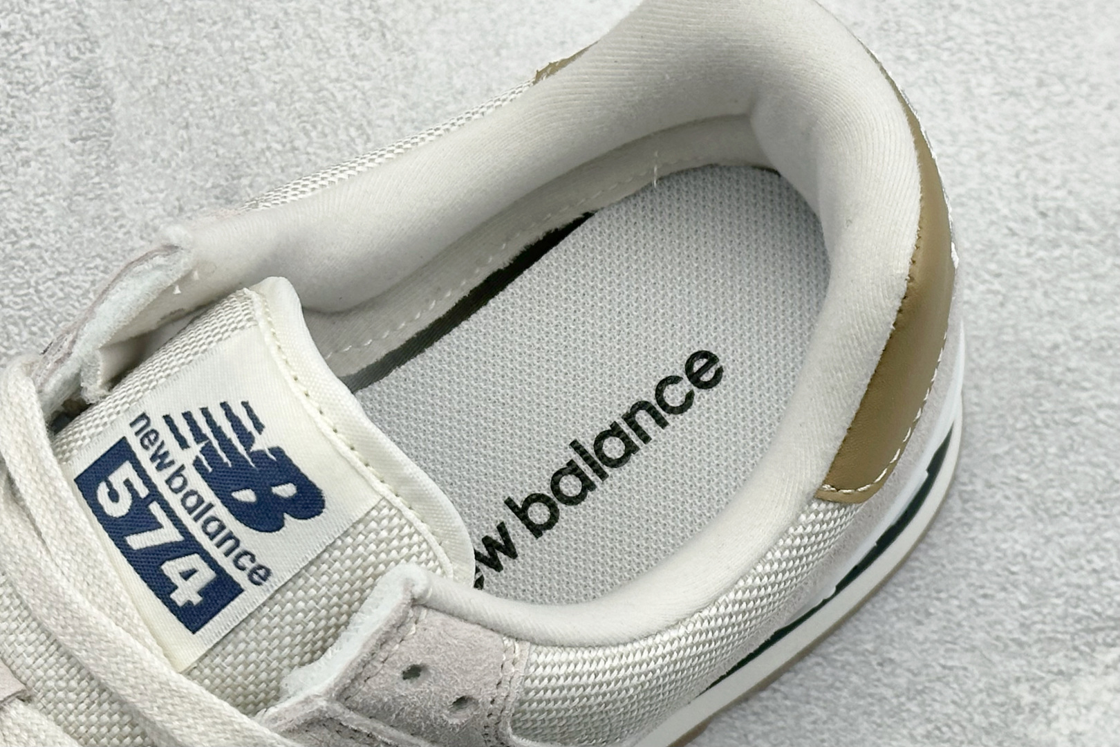 New Balance Sneakers-215