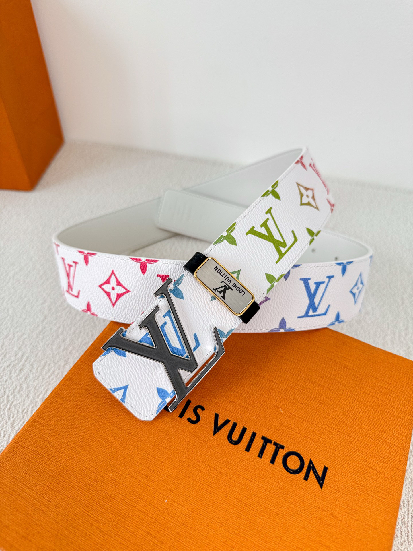 Lv belt-33