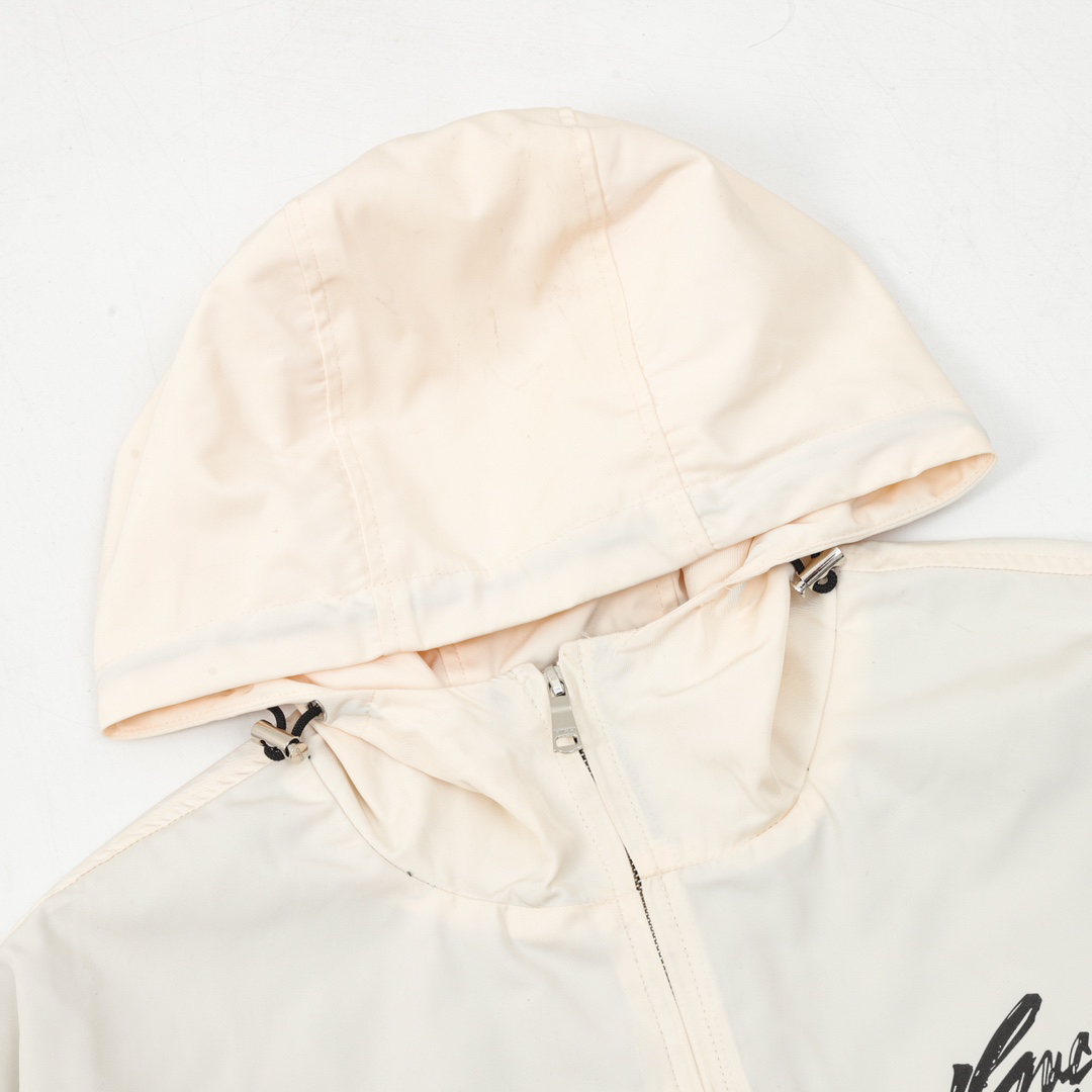 Gucci Clothing-291