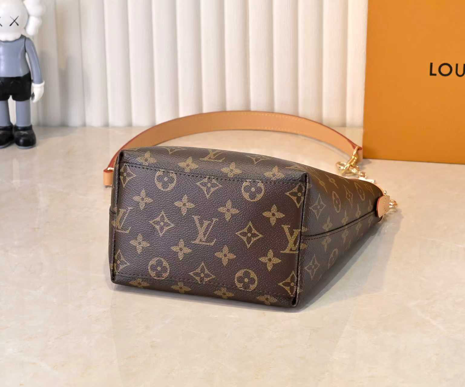 Louis Vuitton Hot New Product-134