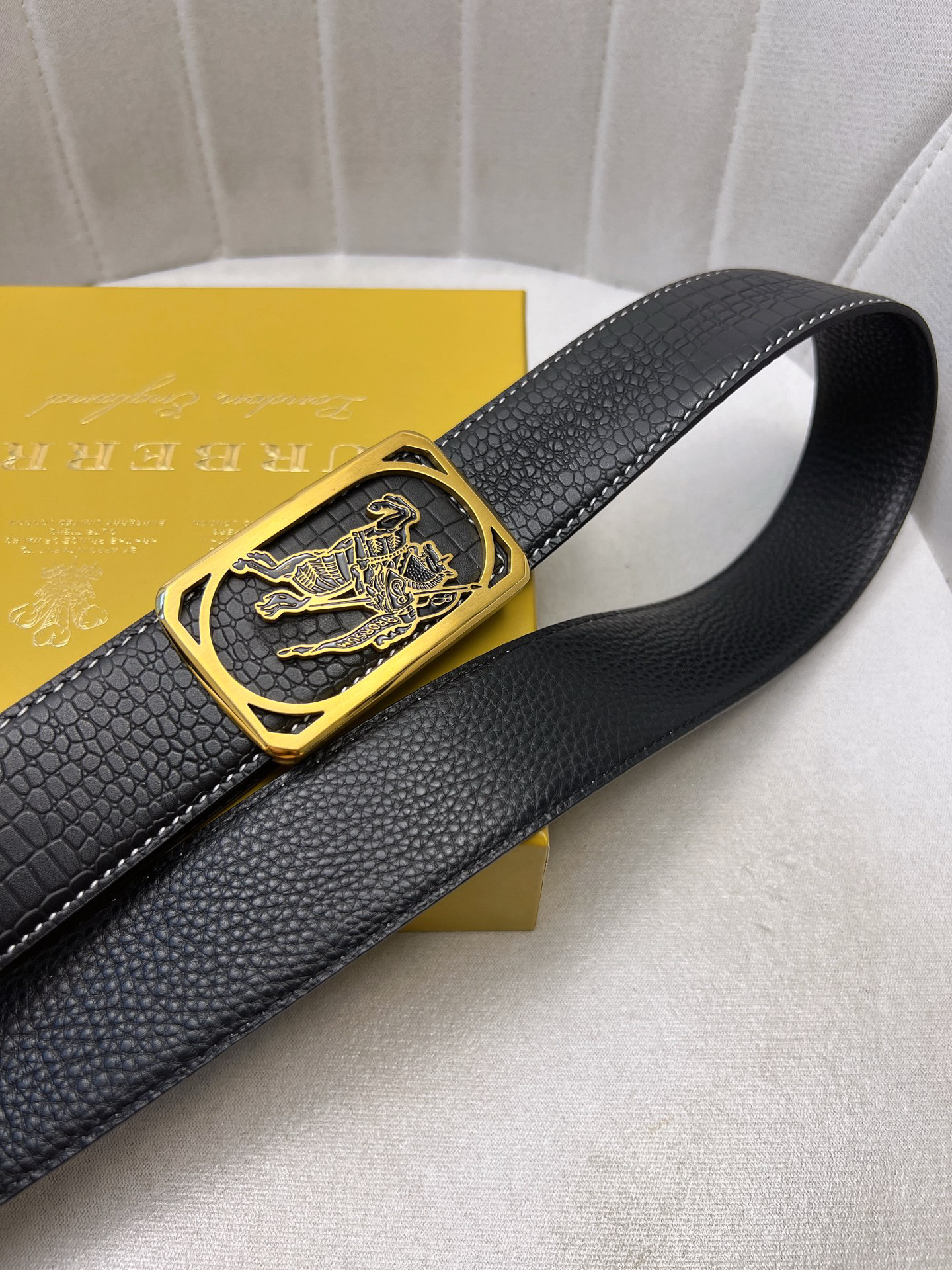 Burberry belt-82