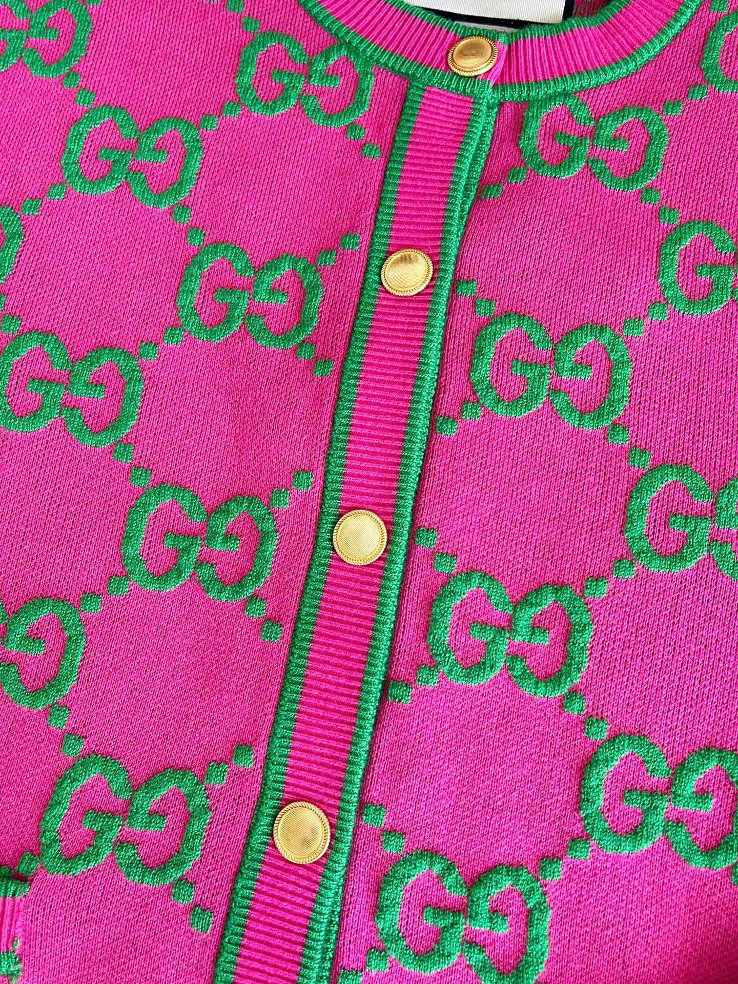 Gucci Clothing-234