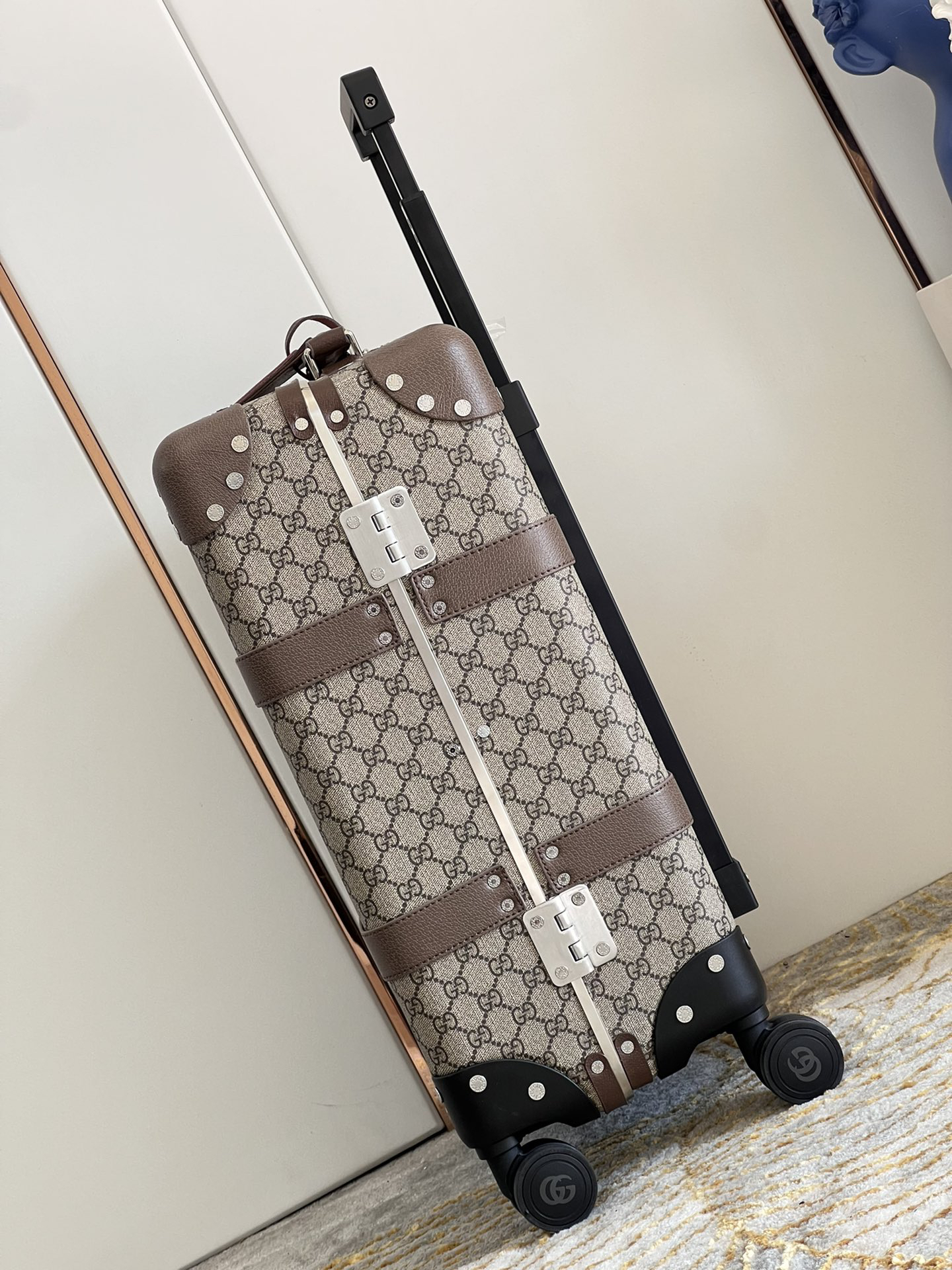 Gucci luggage-5