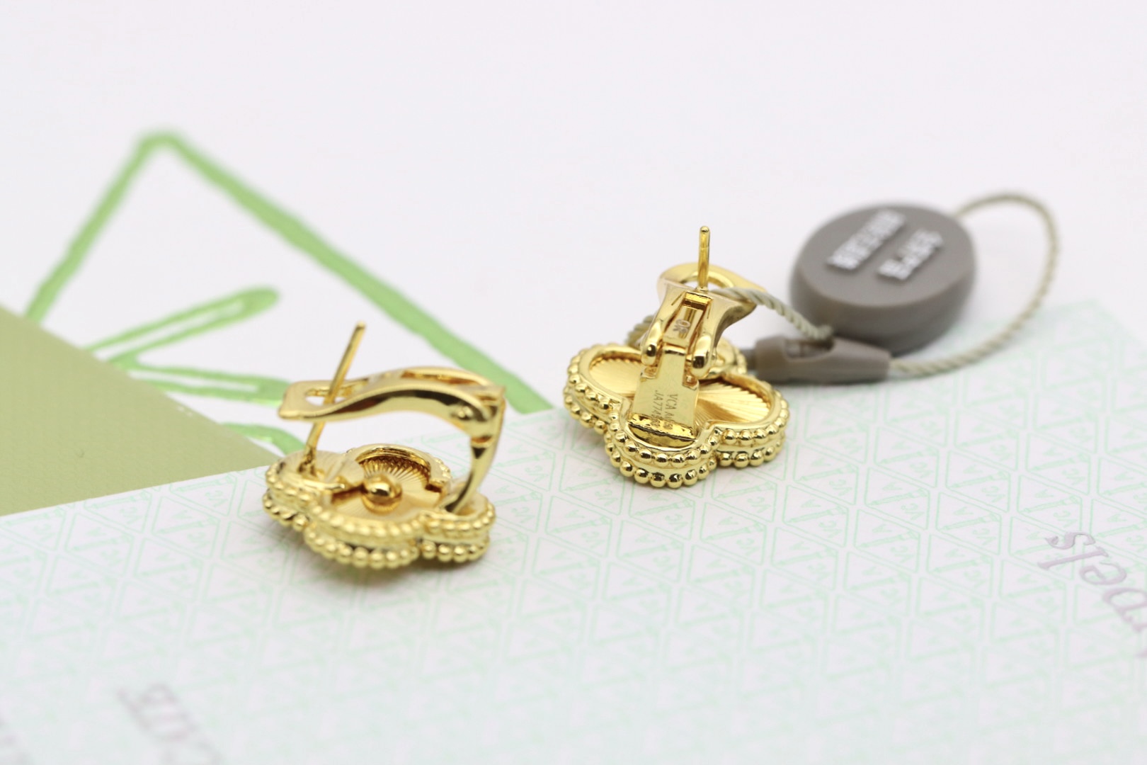 Van Cleef & Arpels earring-17