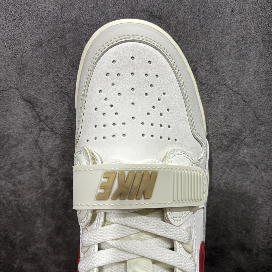 Nike Sneakers-164