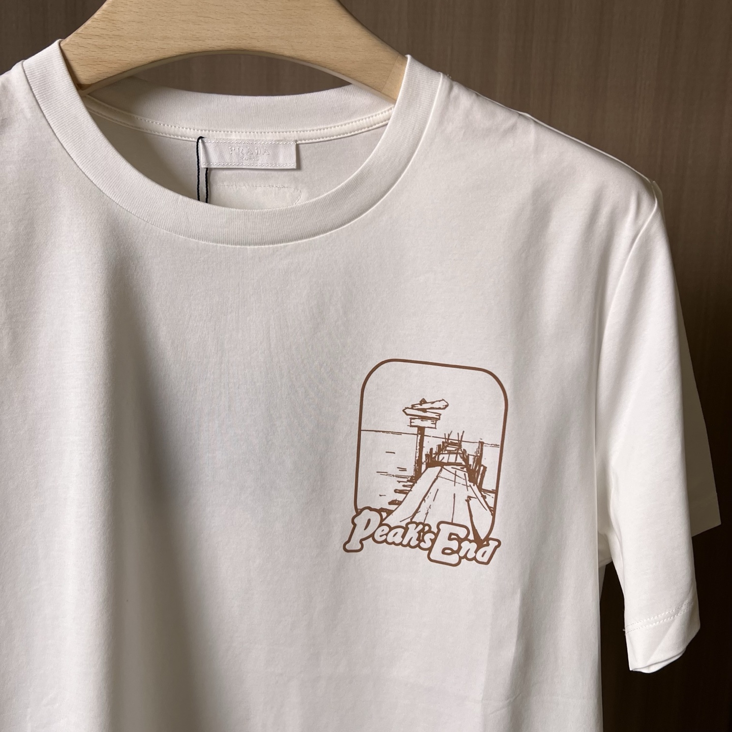 Gucci Clothing-210