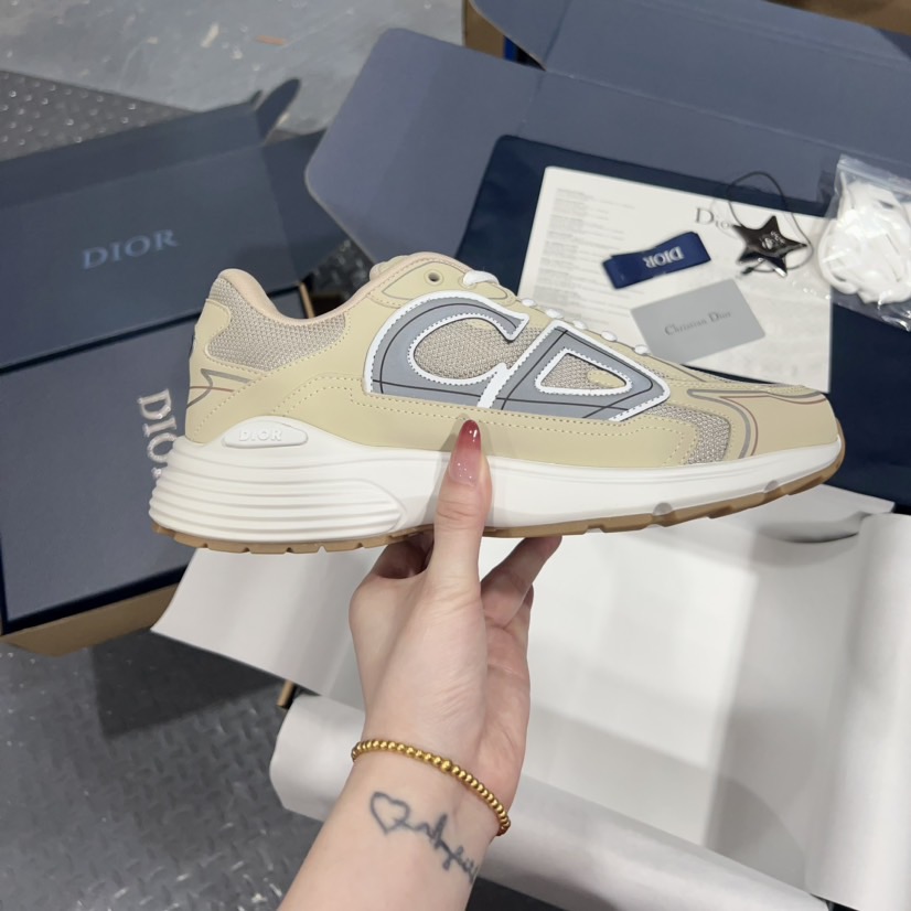 Dior Sneakers-81