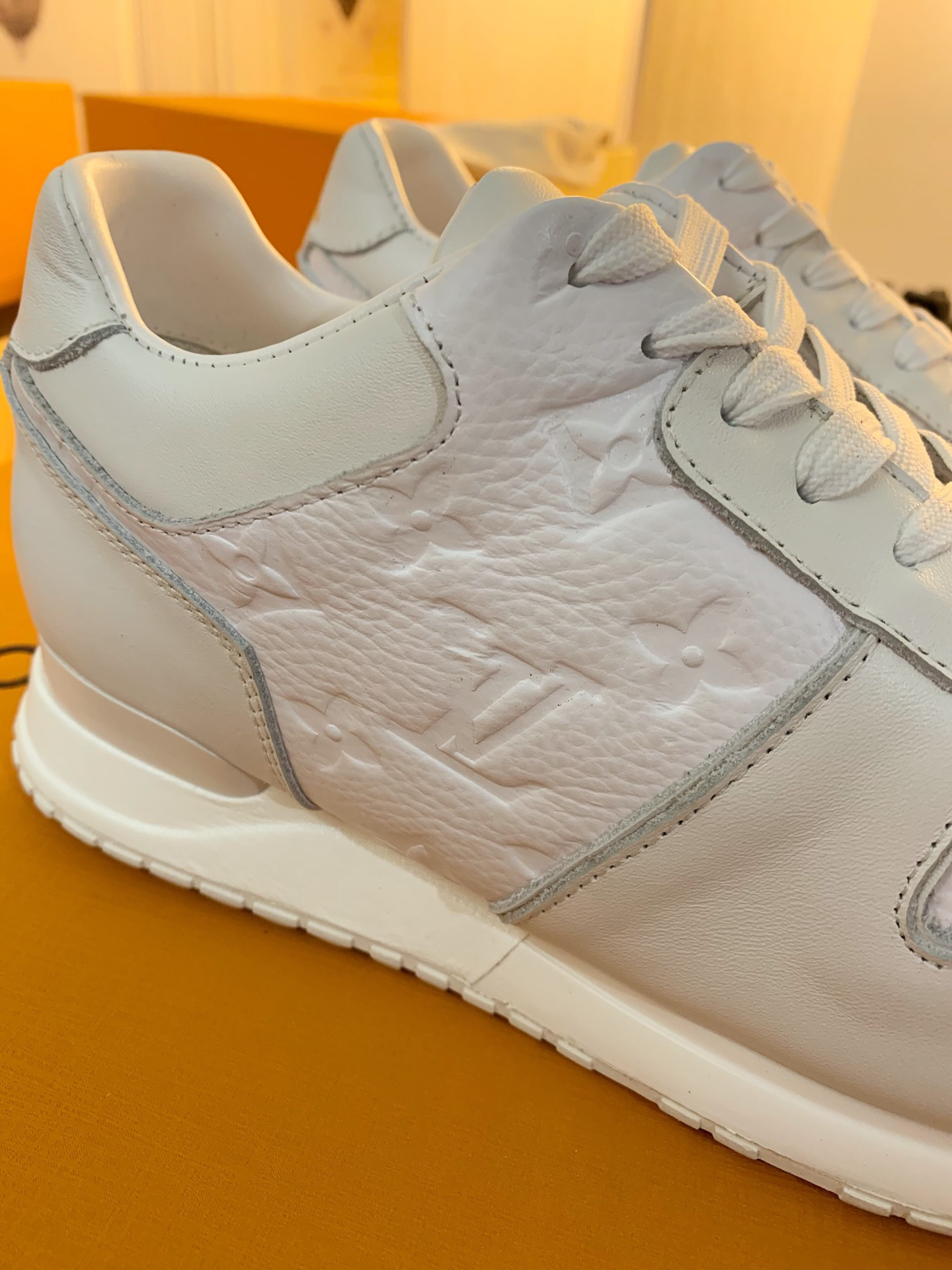 Lv Sneakers-157