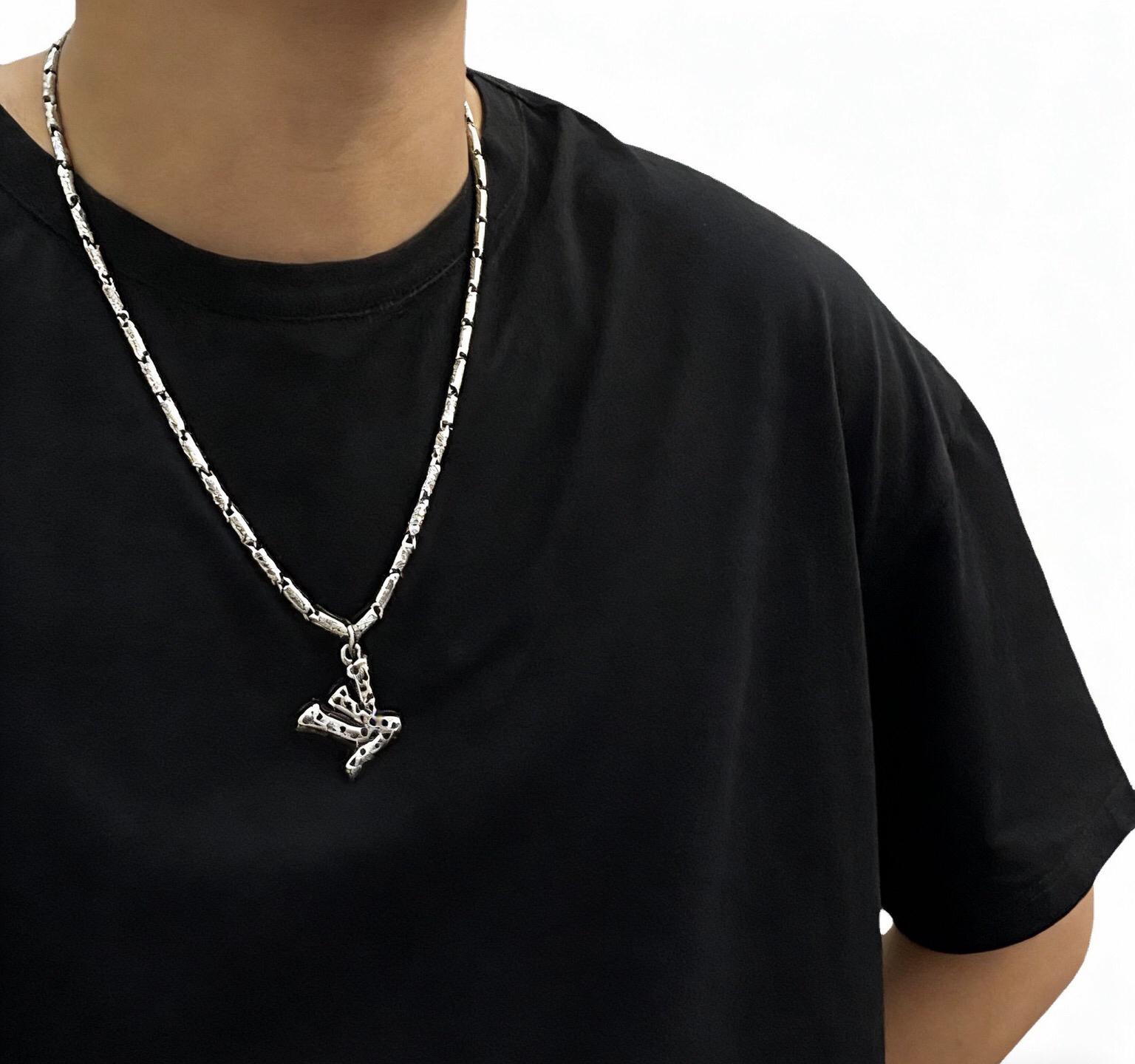 LV necklace-20
