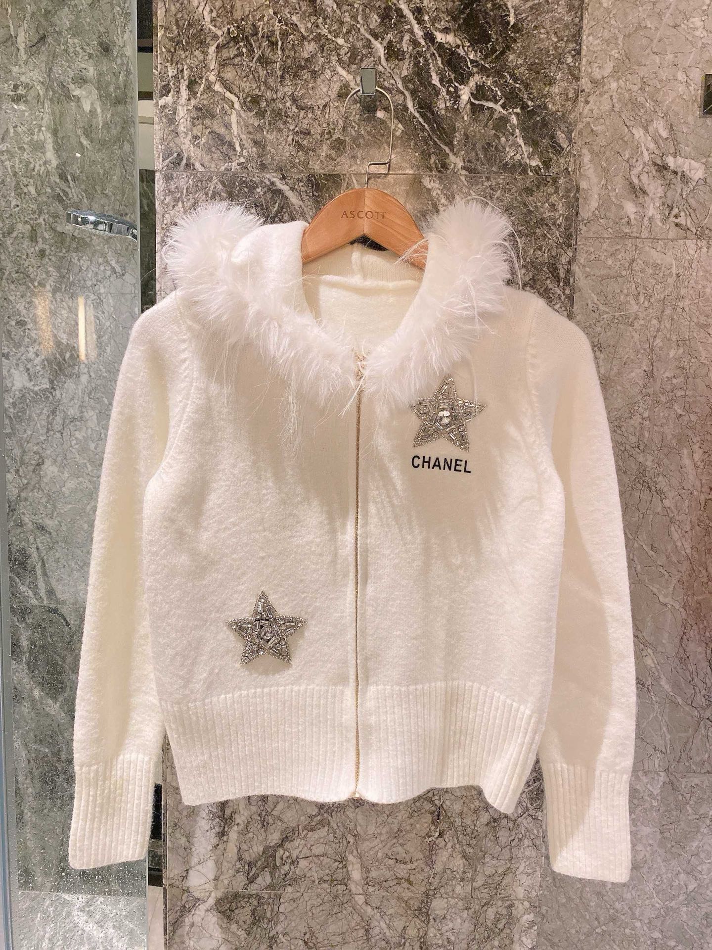 Chanel Clothing-238