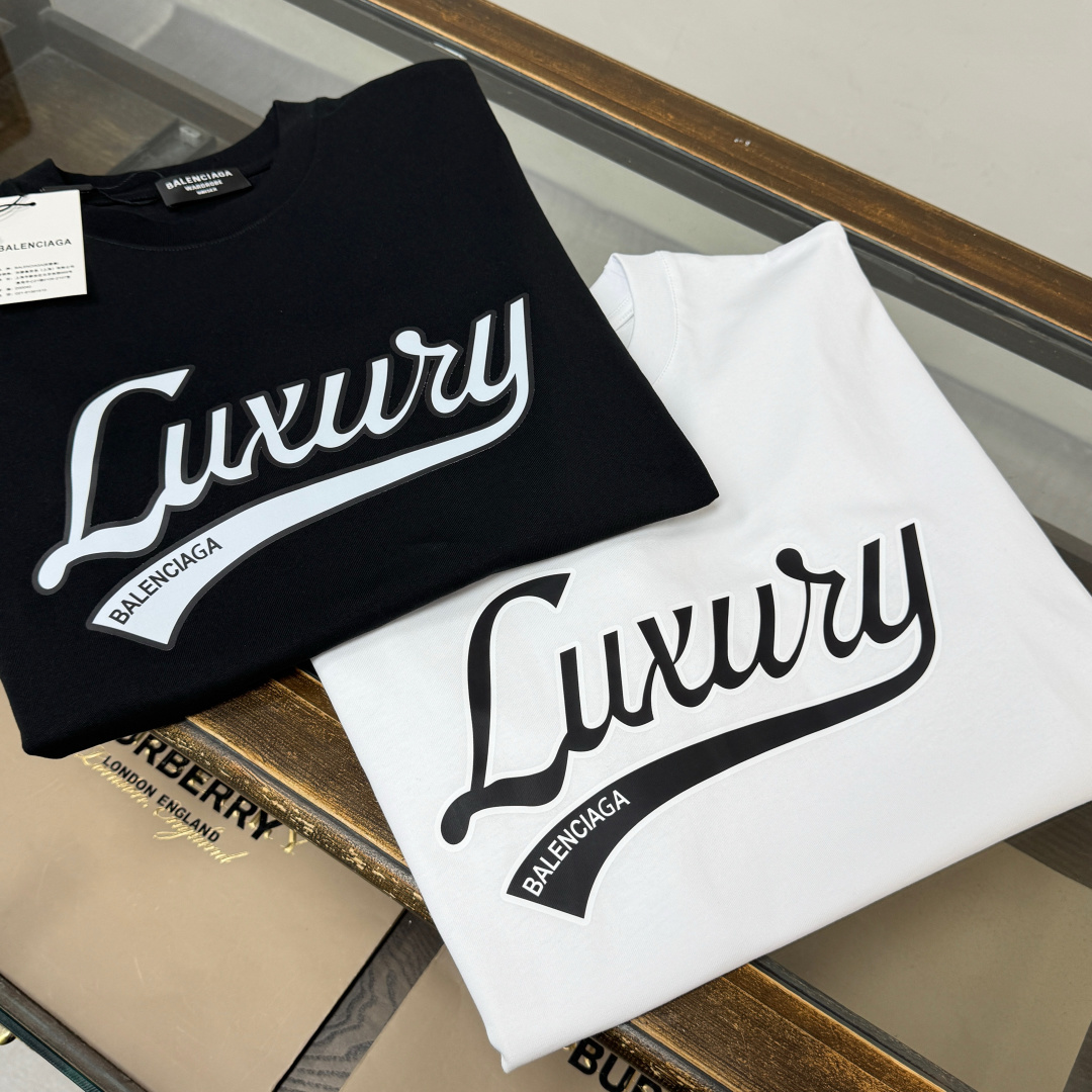 Balenciaga clothing-17