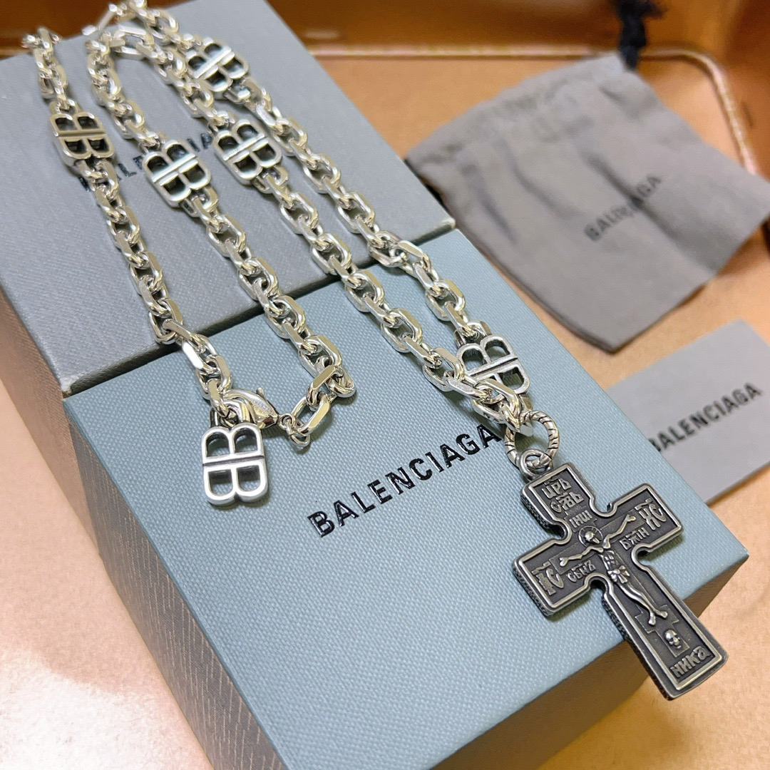 Balenciaga necklace-88