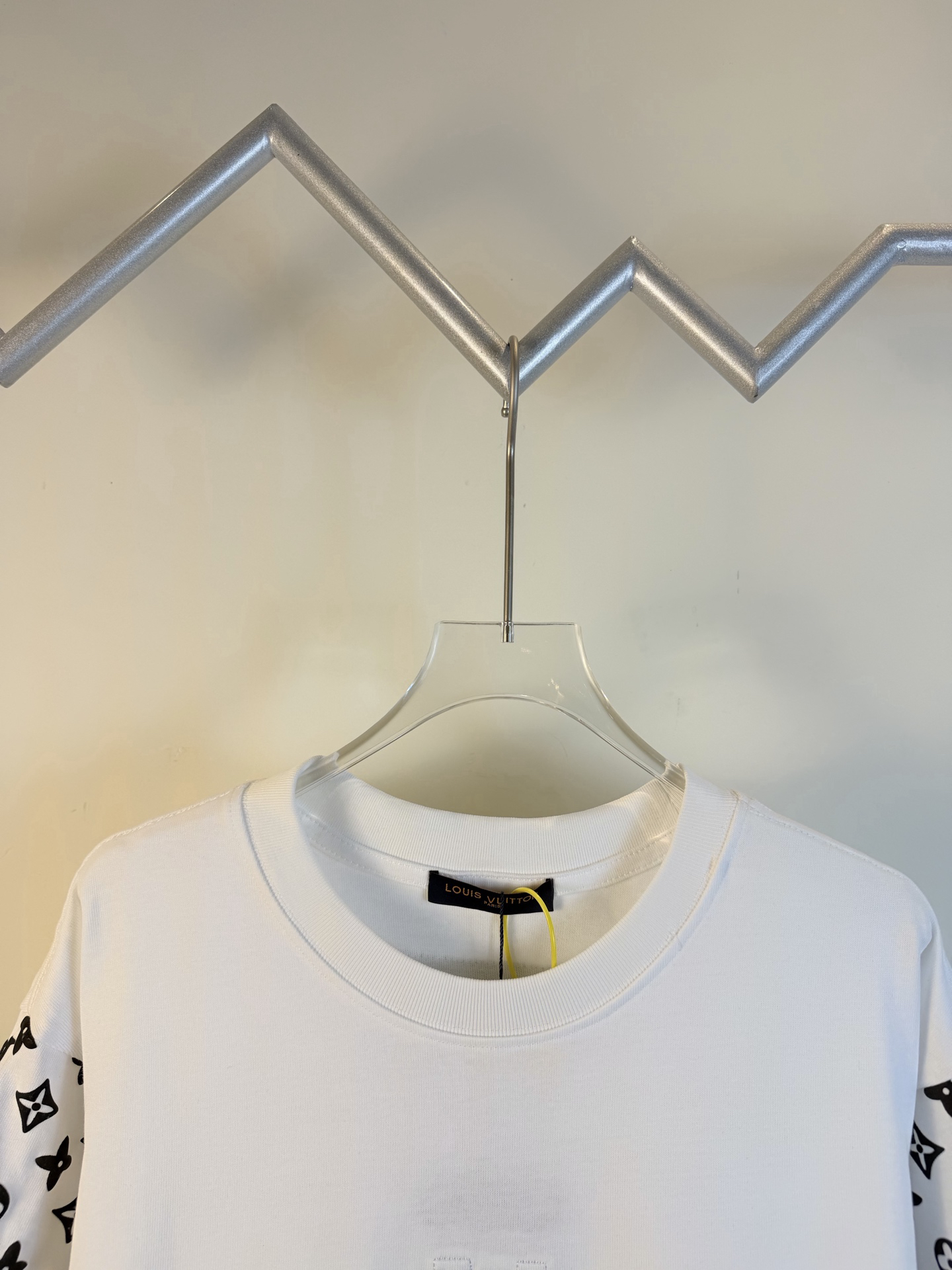 LV clothing-101