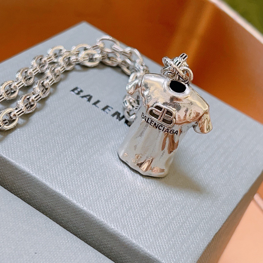 Balenciaga necklace-25