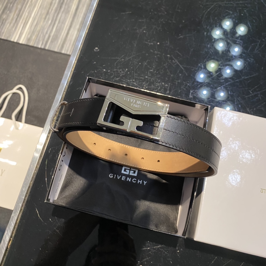 Givenchy belt-111