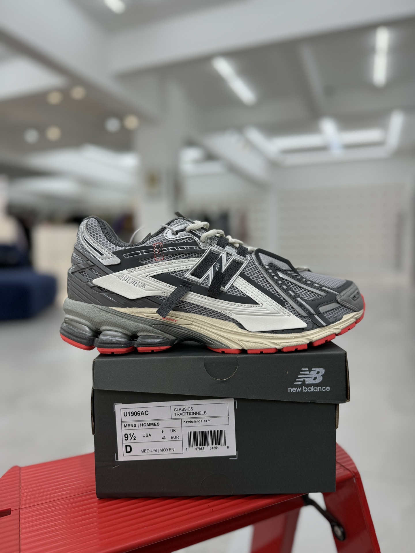 New Balance Sneakers-208