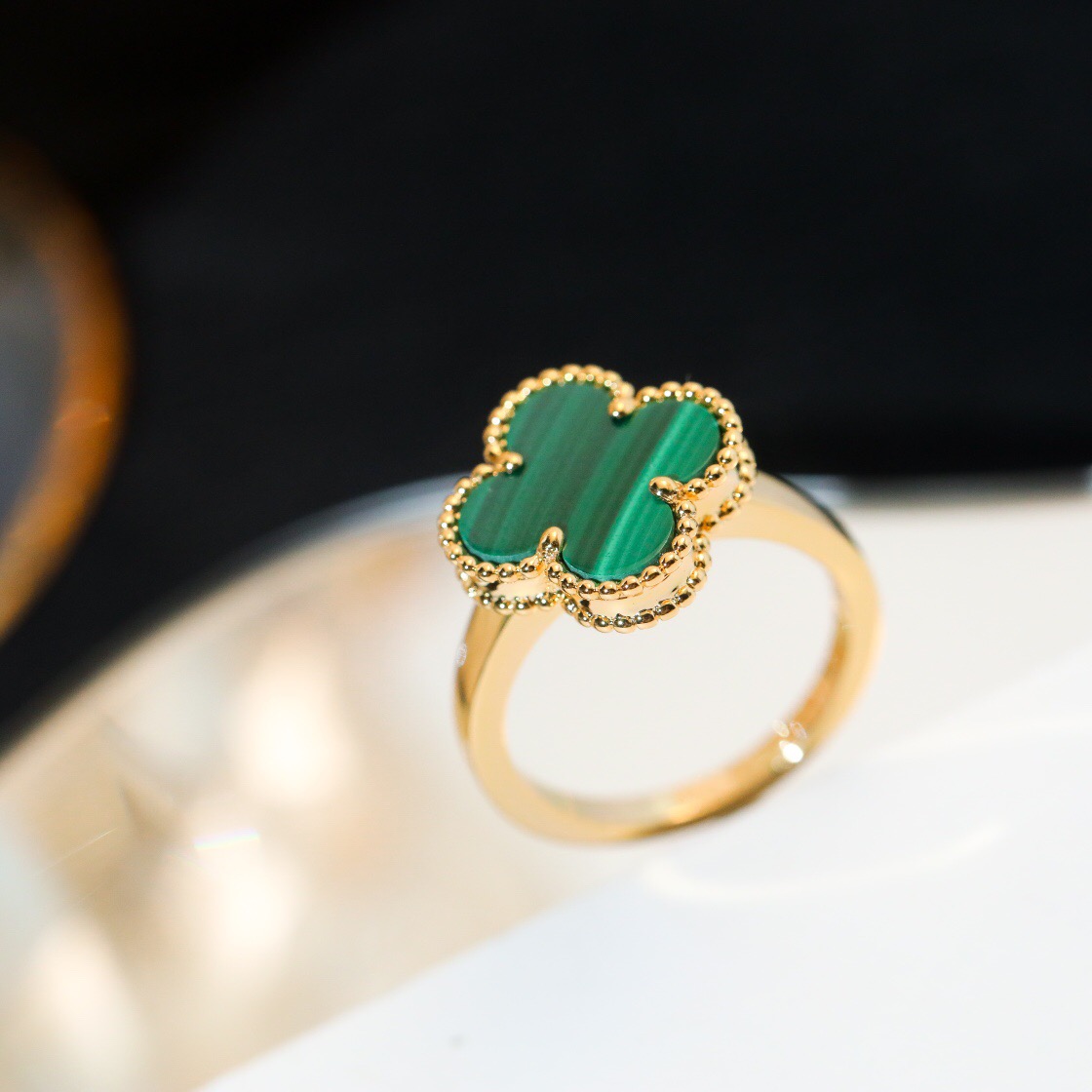 Van Cleef & Arpels ring-77