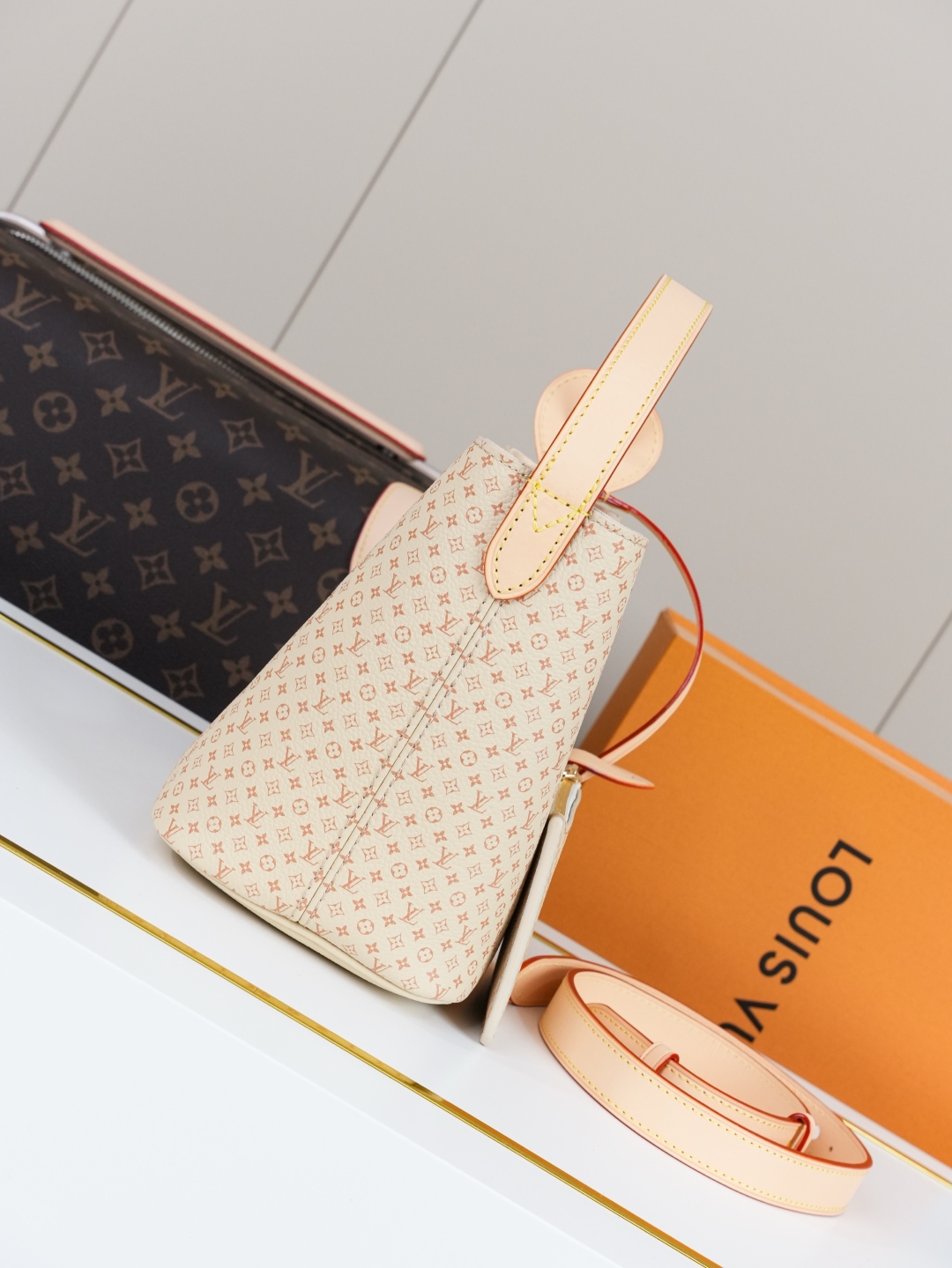 Louis Vuitton Hot New Product-66