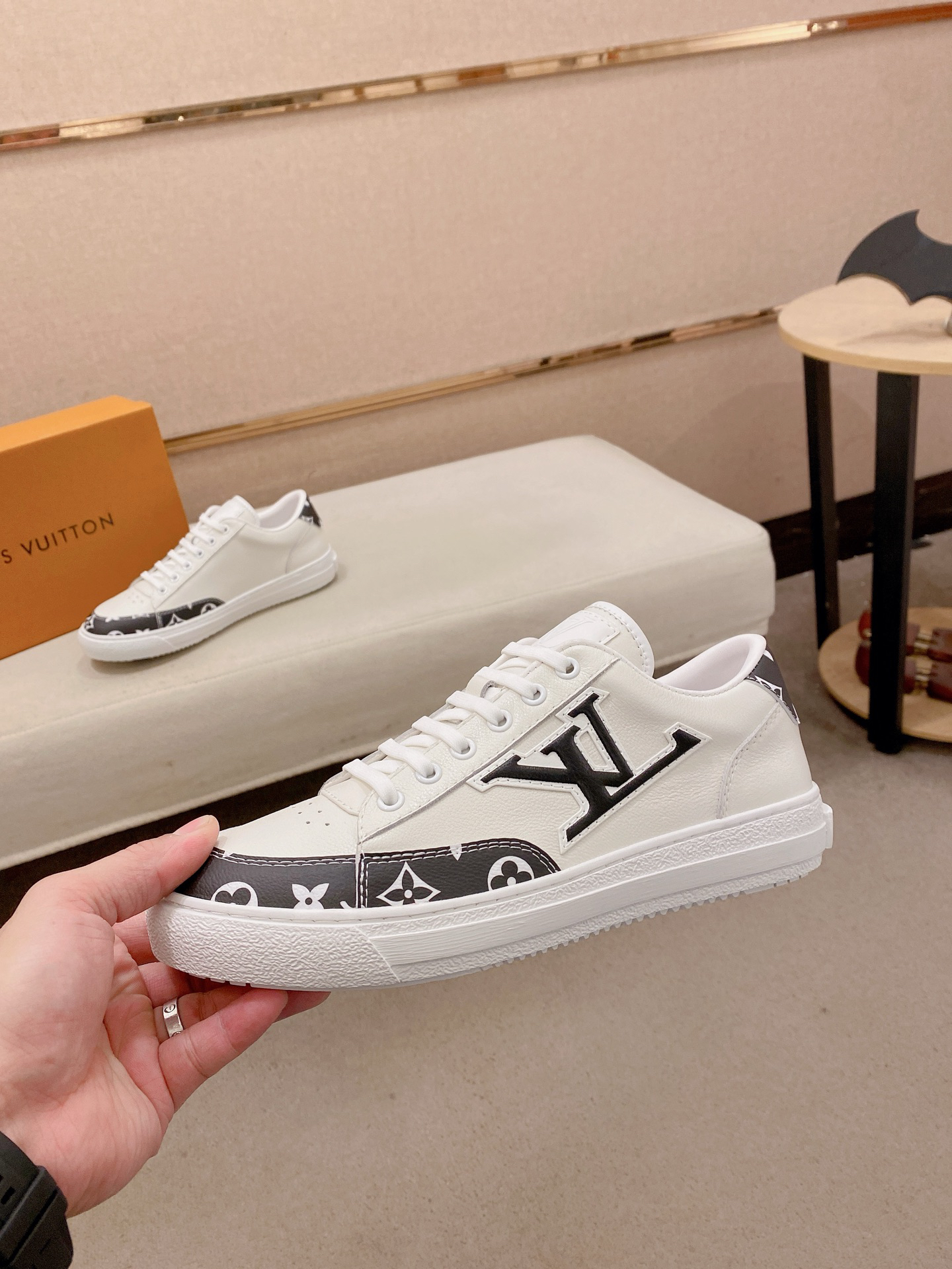 Lv Sneakers-93