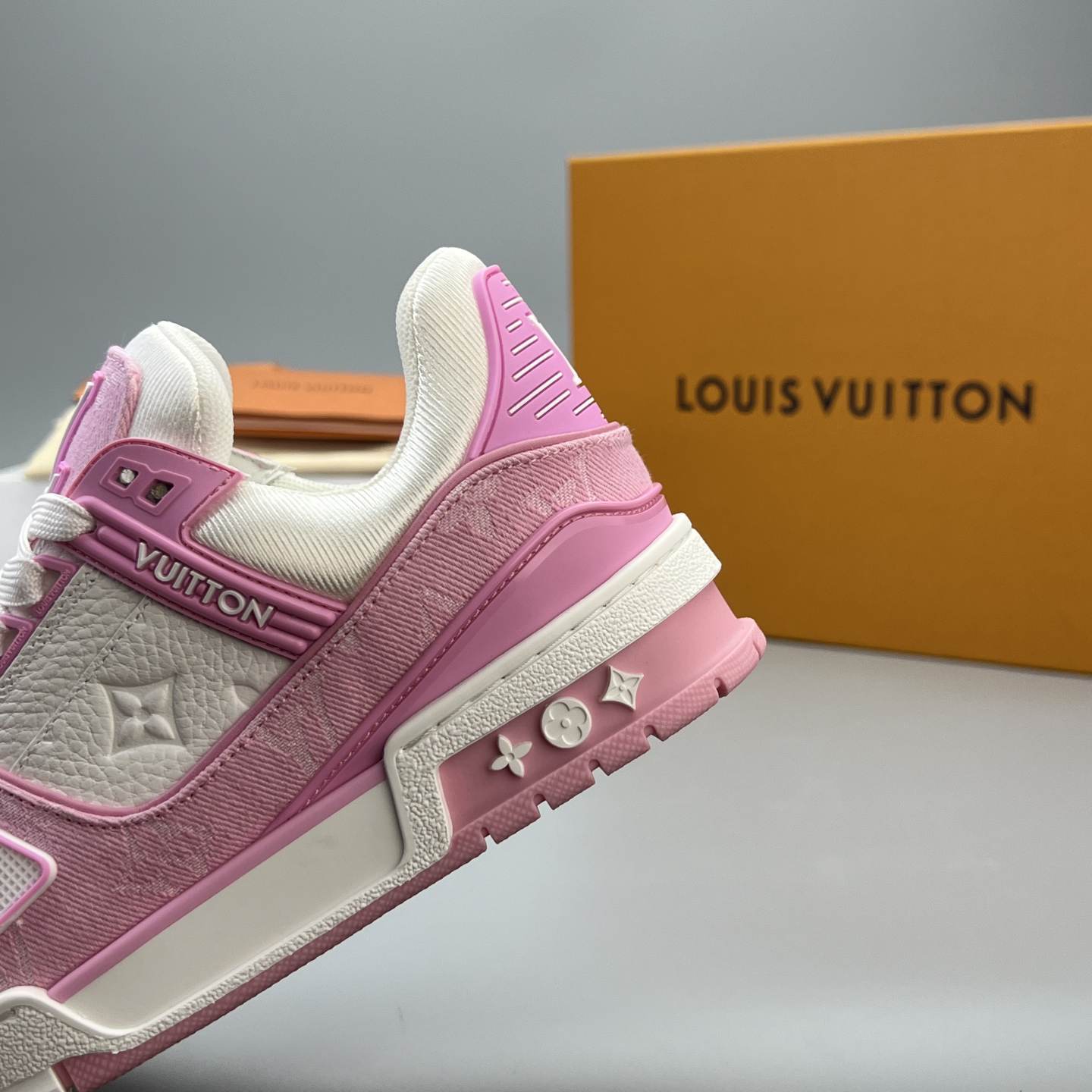 Lv Sneakers-132
