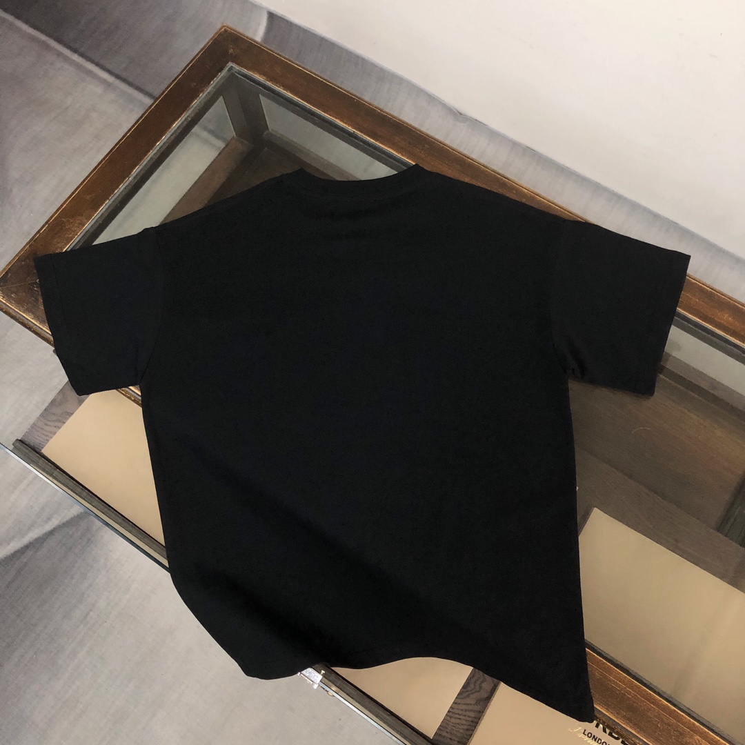 Prada clothing-280