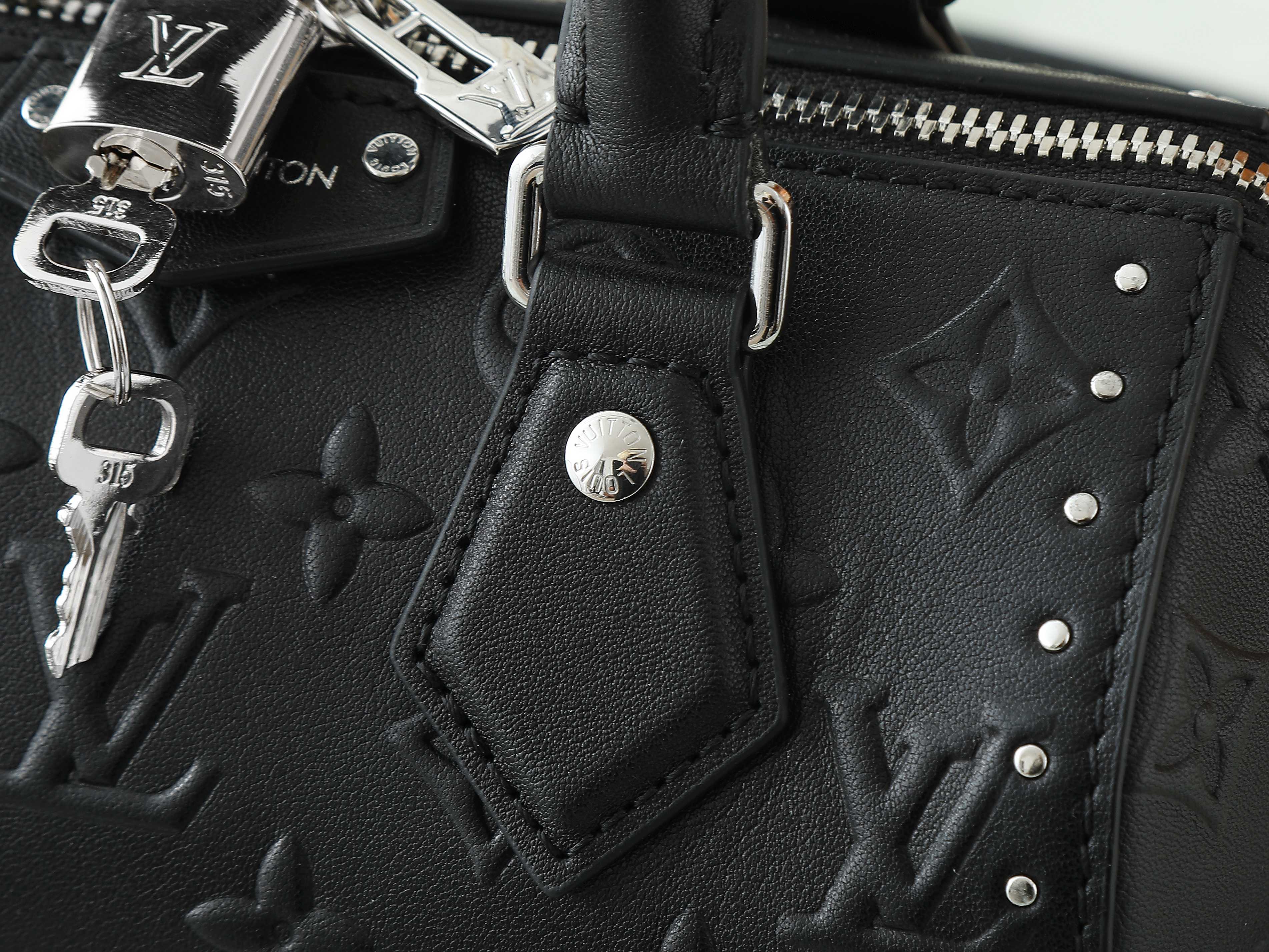 Louis Vuitton Hot New Product-191