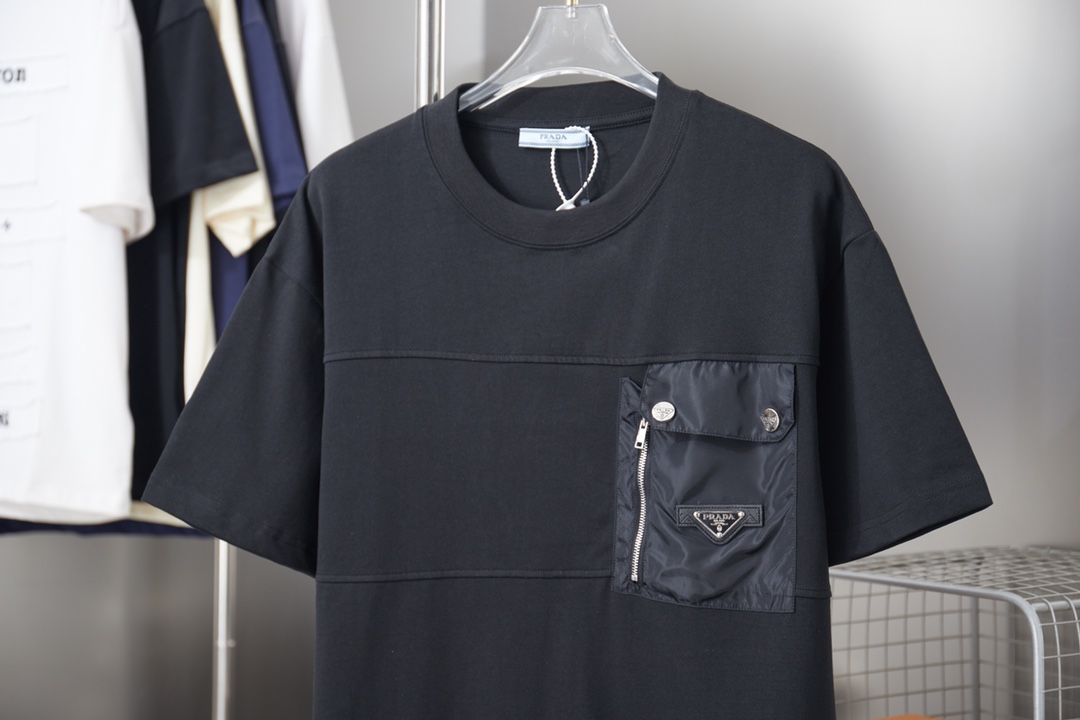 Prada clothing-247
