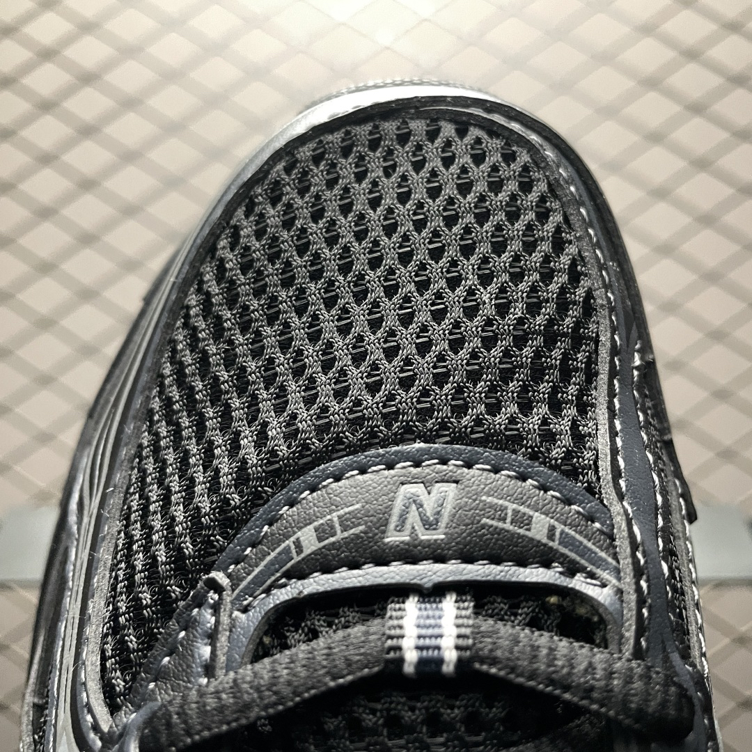 New Balance Sneakers-49