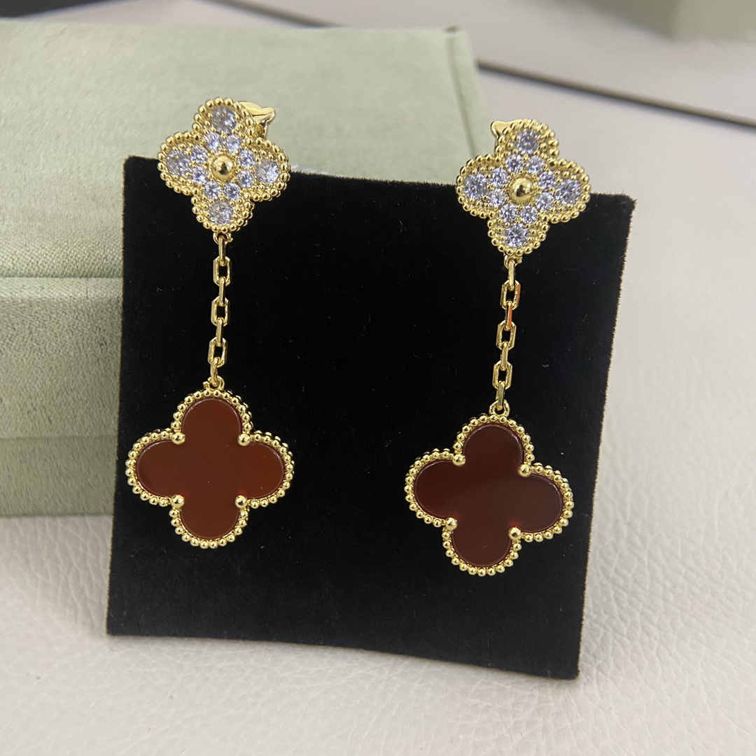 Van Cleef & Arpels earring-69