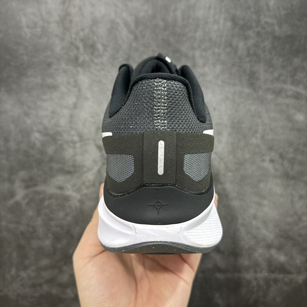 Nike Sneakers-180