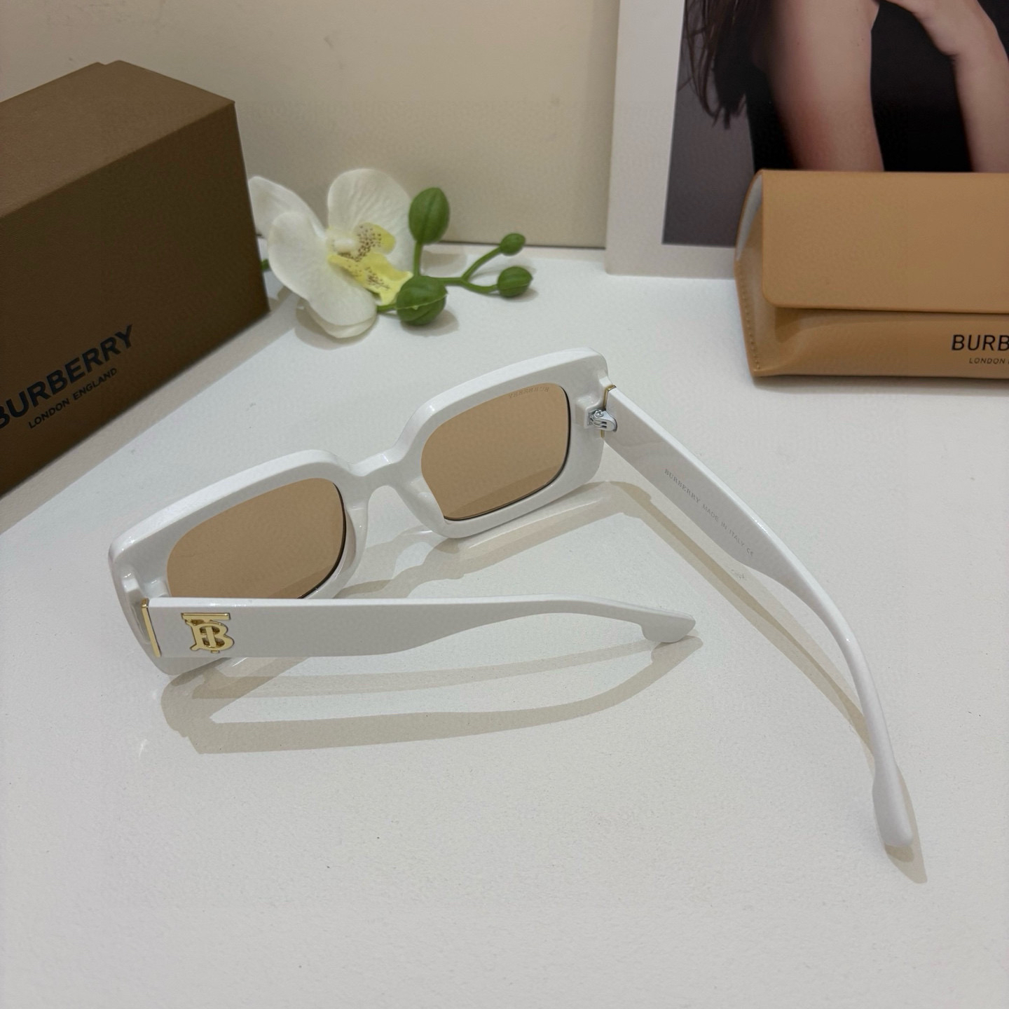 Burberry glasses-74