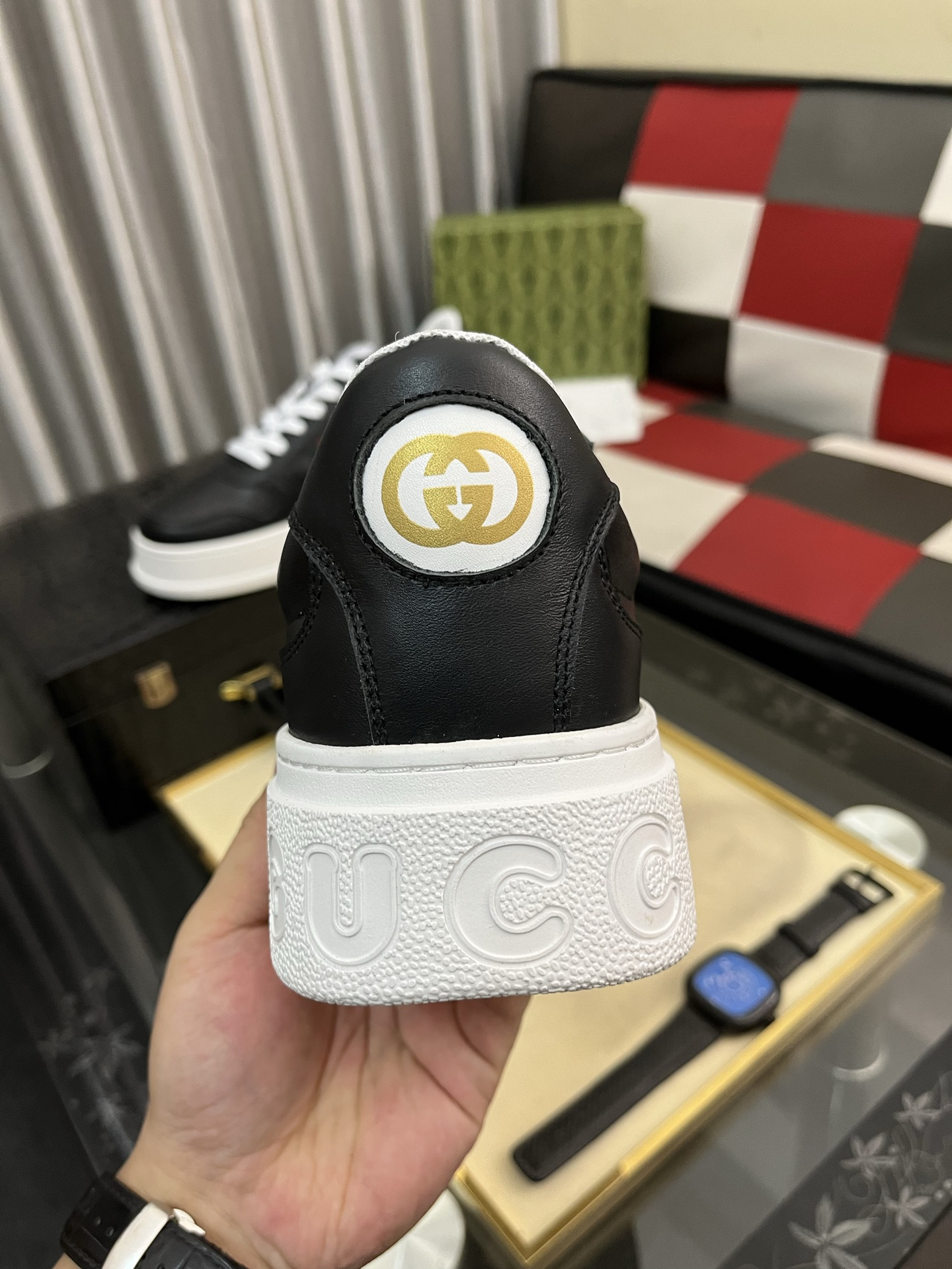Gucci Sneakers-101