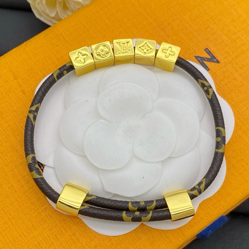 LV Bracelet-94