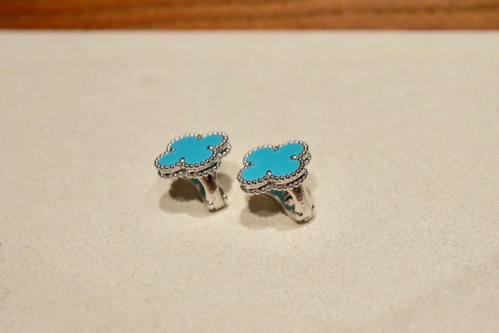 Van Cleef & Arpels earring-87