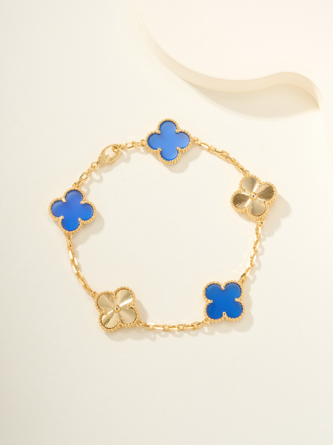 Van Cleef & Arpels Bracelet-67