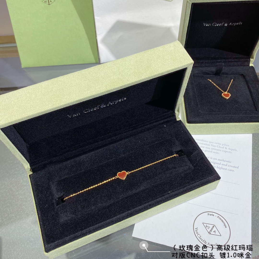 Van Cleef & Arpels Bracelet-99