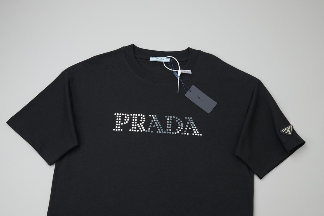 Prada clothing-301