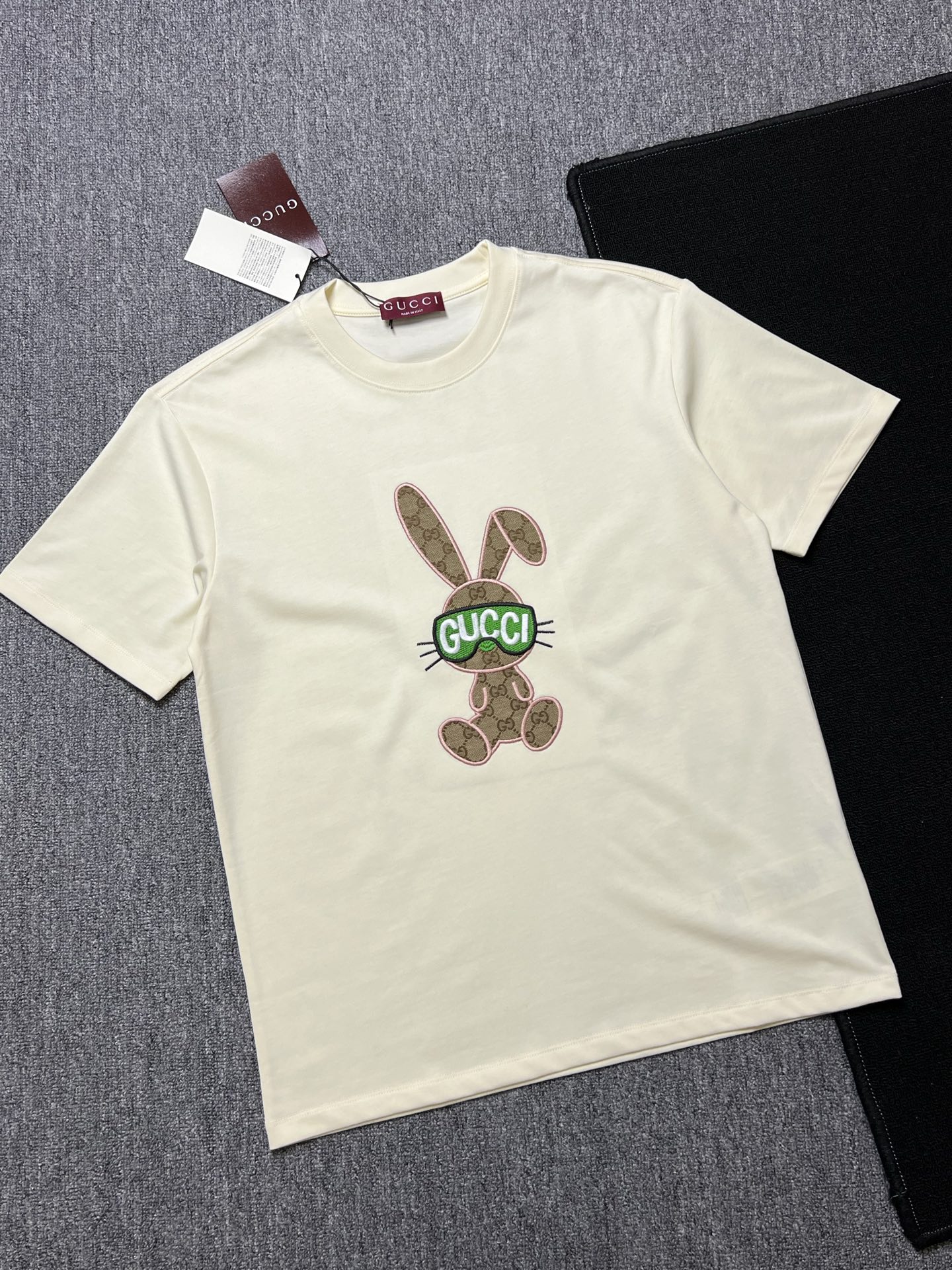 Gucci clothing-148