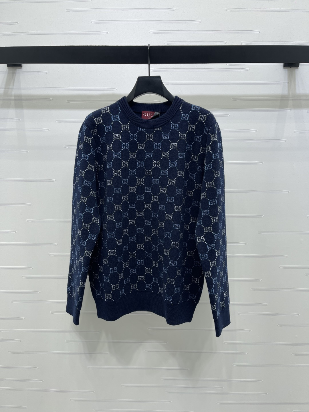 Gucci Clothing-213