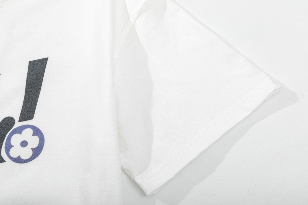 LV clothing-253