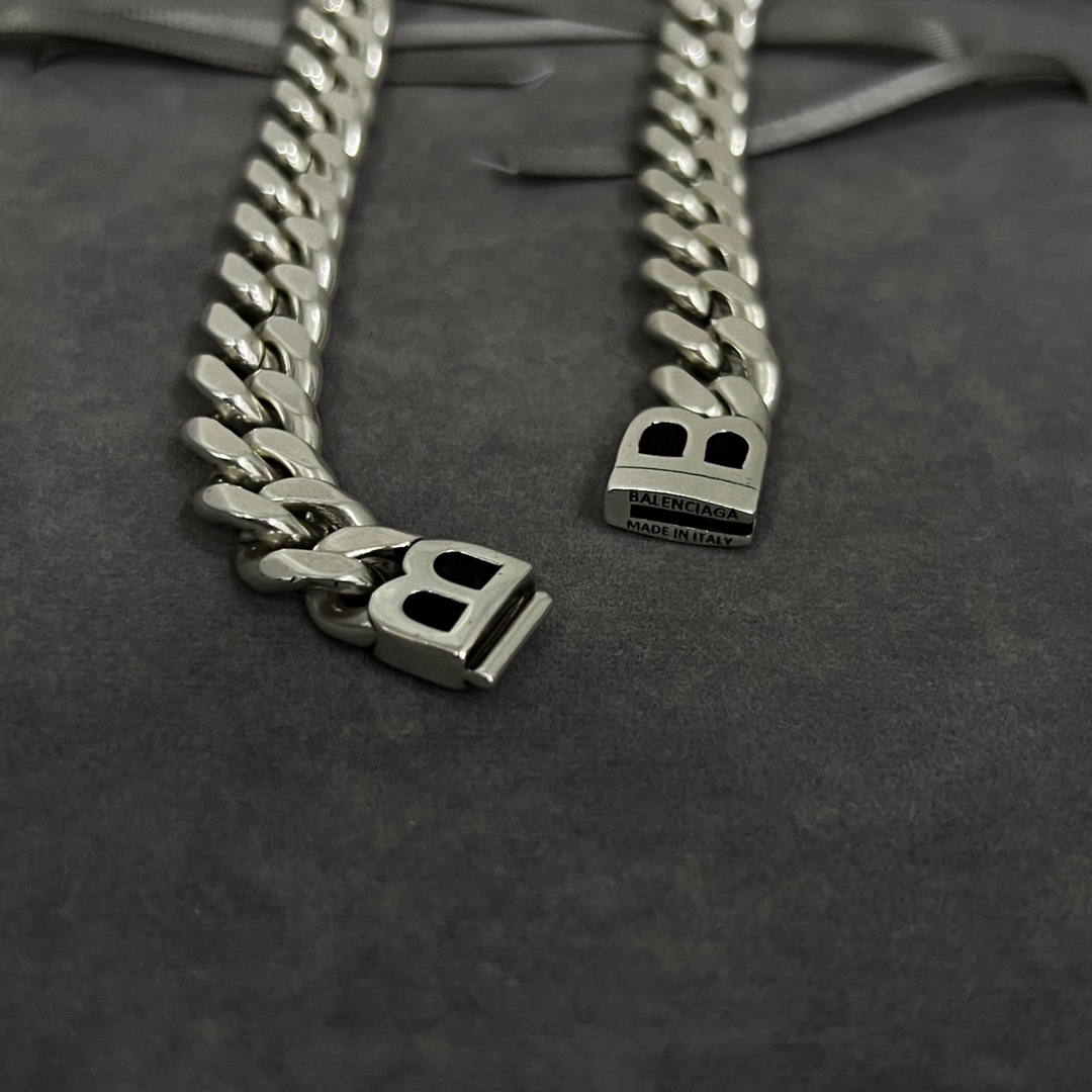 Balenciaga necklace-8