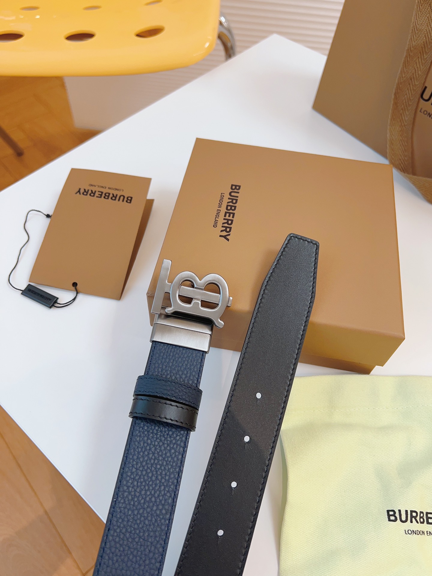 Burberry belt-113